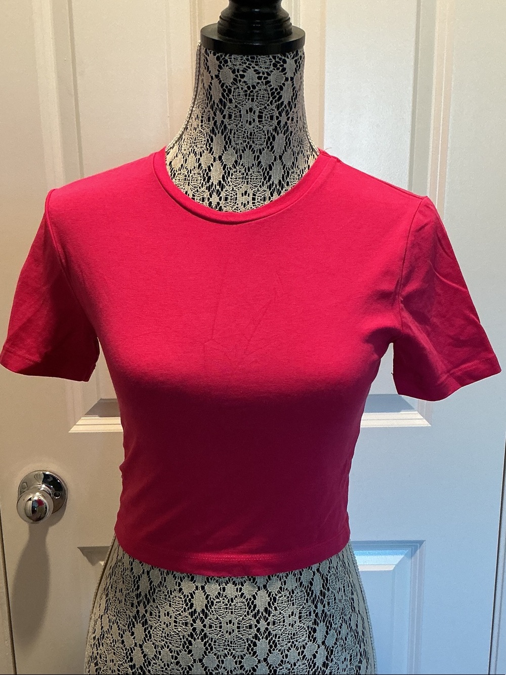 Zara Hot Pink Cropped Crewneck Tee EUC